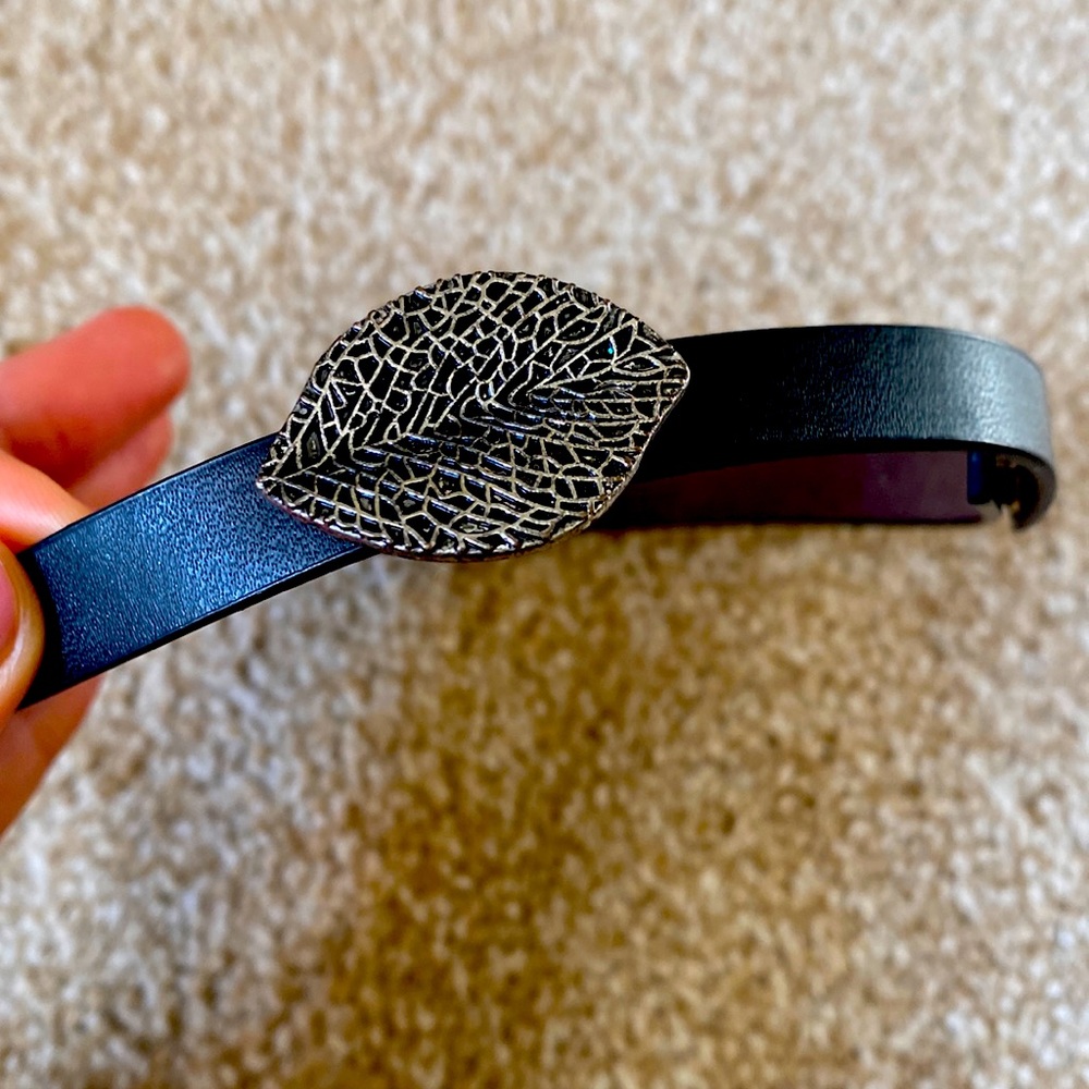 ❤️💕💕Leaf black goth choker💕💕❤️